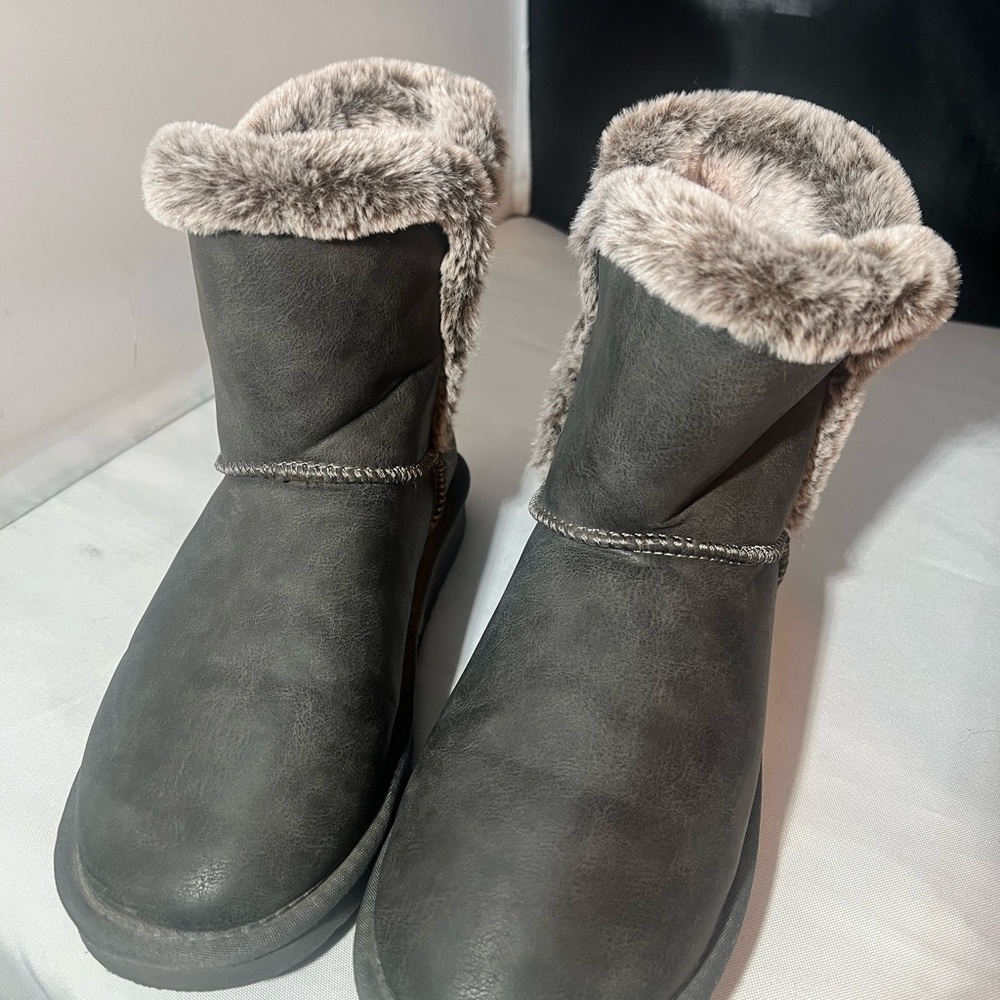 Lamo Gray Leather Faux Fur Women's Boots